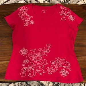 Croft & Barrow XL V-neck short sleeve bright pink T w/ white embroidered detail